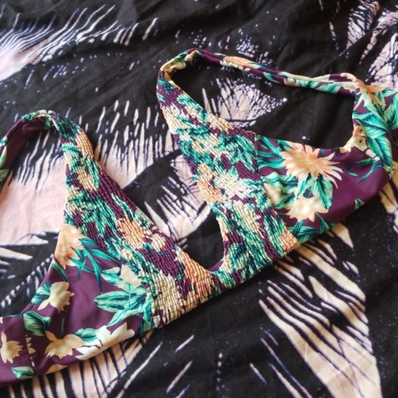 Other - 💋PALM TREE/FLORAL BIKINI TOP🌟CLEARANCE🌟